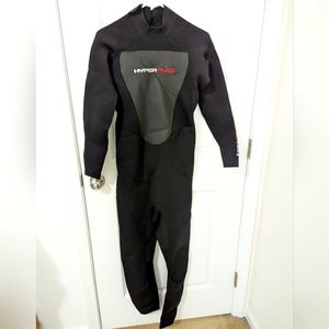 Hyperflex Men's Full Length 3mm Black Zip Wetsuit Size ML